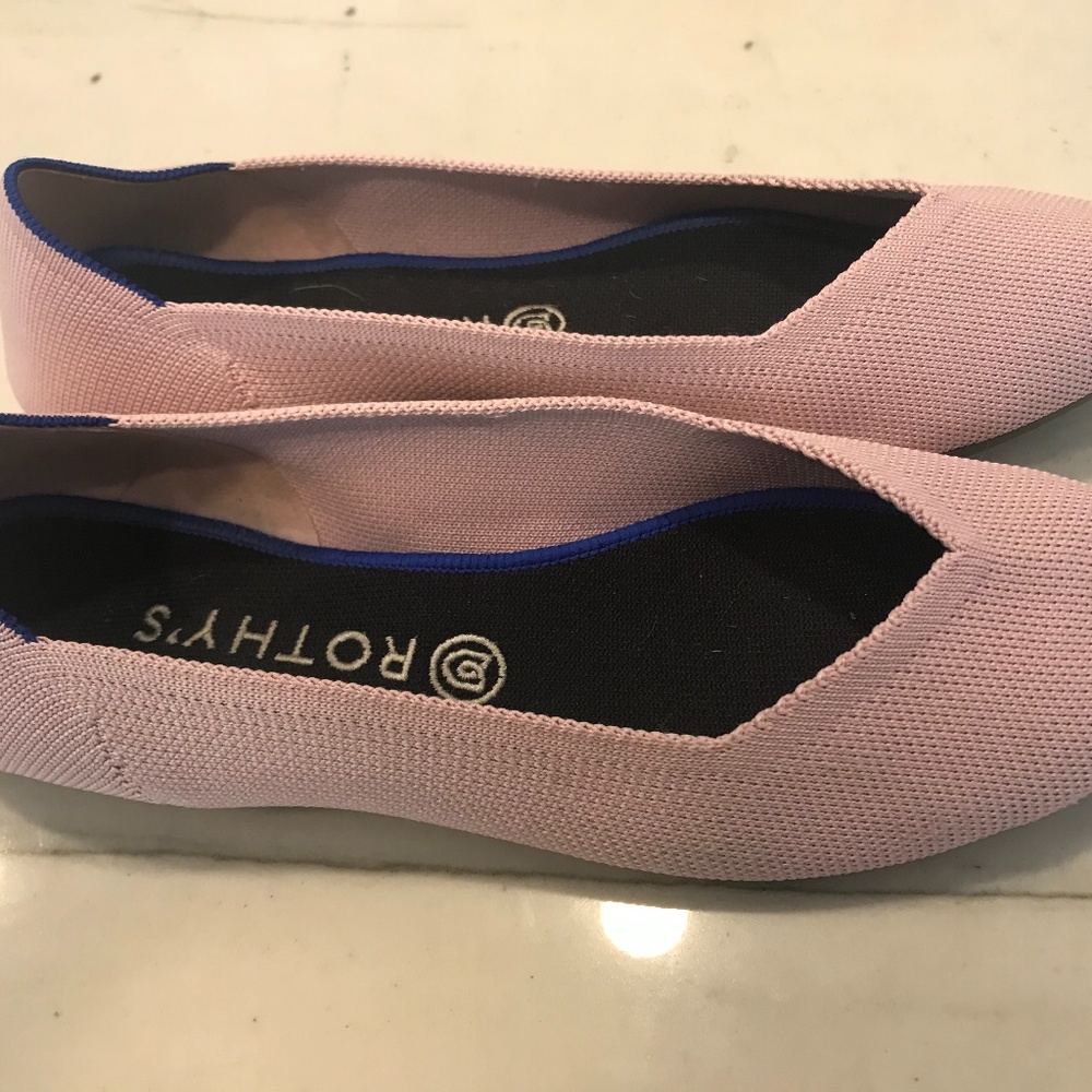 Rothy's “The Point” in Blush